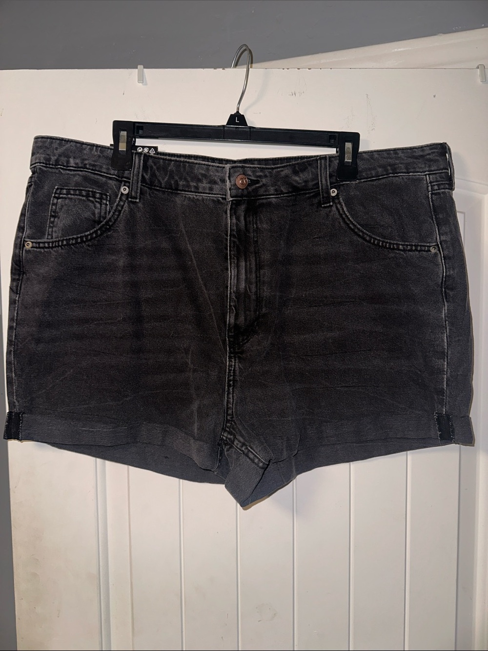 DIVIDCD H&M High Waist Mom Shorts- 20